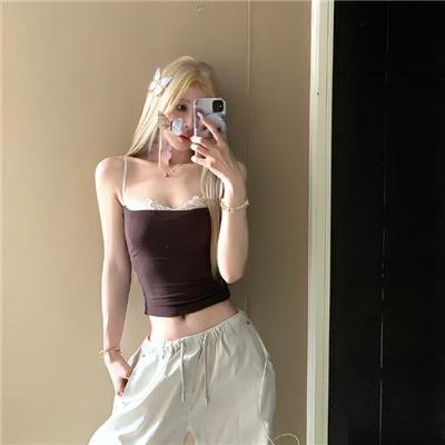 少女与海怪封面